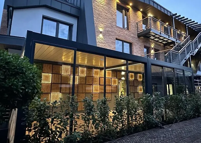 B18 Apartments