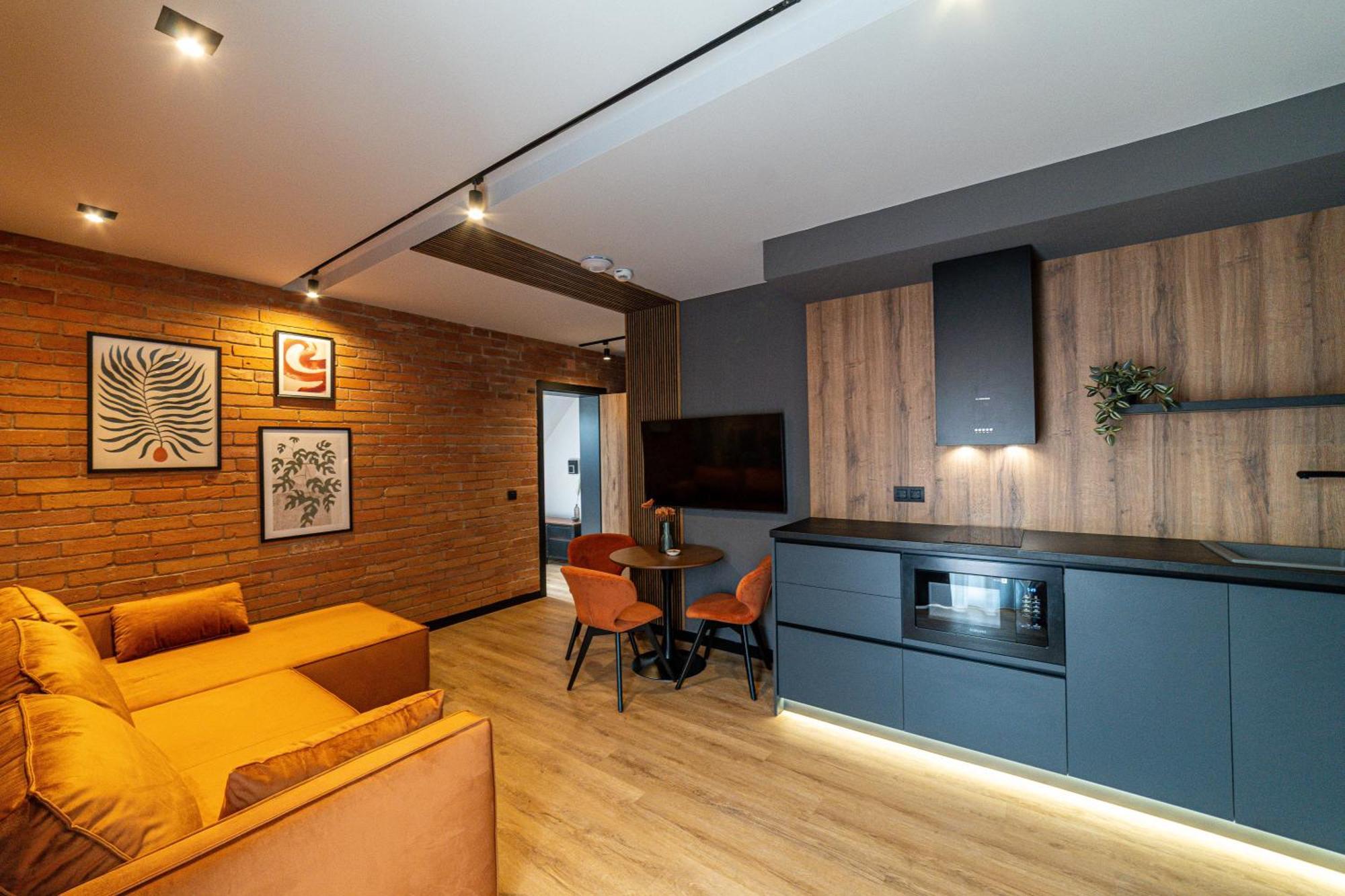 B18 Apartment