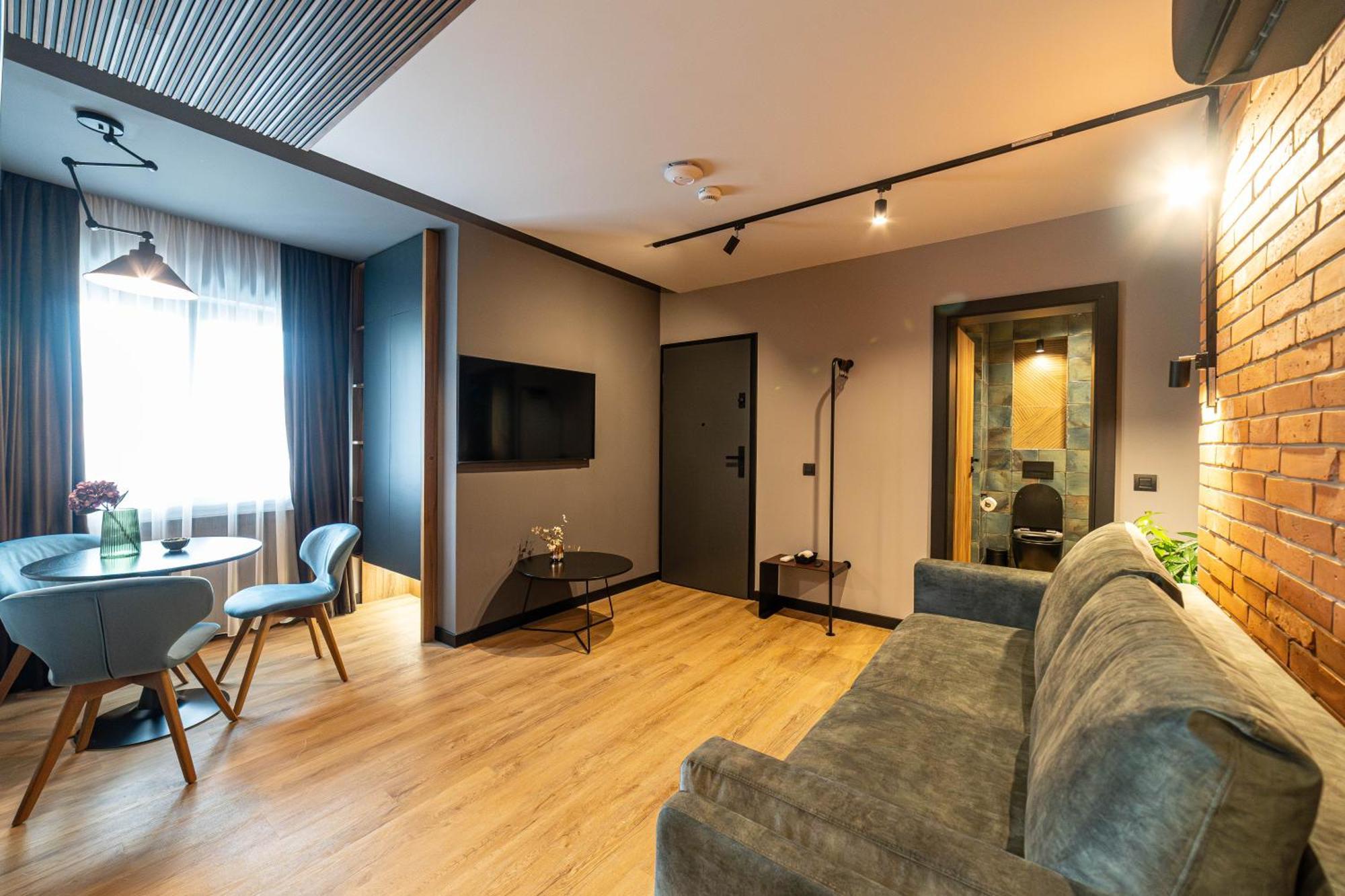 B18 Apartment